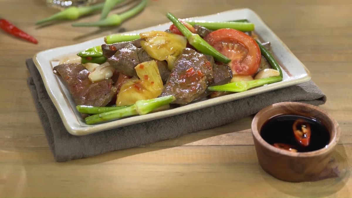 Gan Bò Xào Thơm Cà