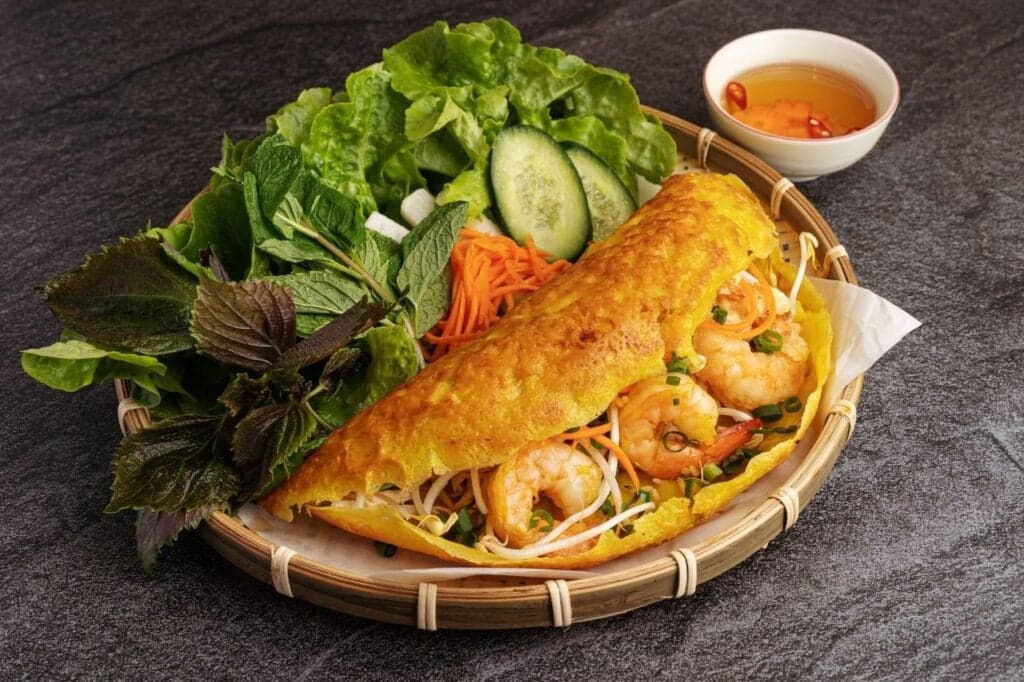 Bánh Xèo – “Vàng giòn rôm rốp, cuốn cả bầu trời hạnh phúc!”